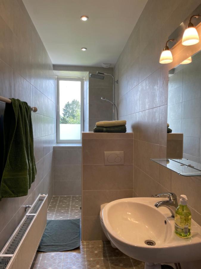 Villa Les Pimprenelles Beauraing Esterno foto